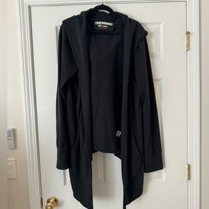 True prodigy Men’s hooded long sleeve cape